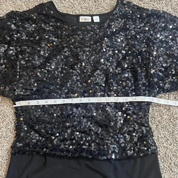 CATO BLACK SEQUIN TOP BATWING SLEEVE SCOOP NECK STRETCH SIZE LARGE - Picture 6 of 8